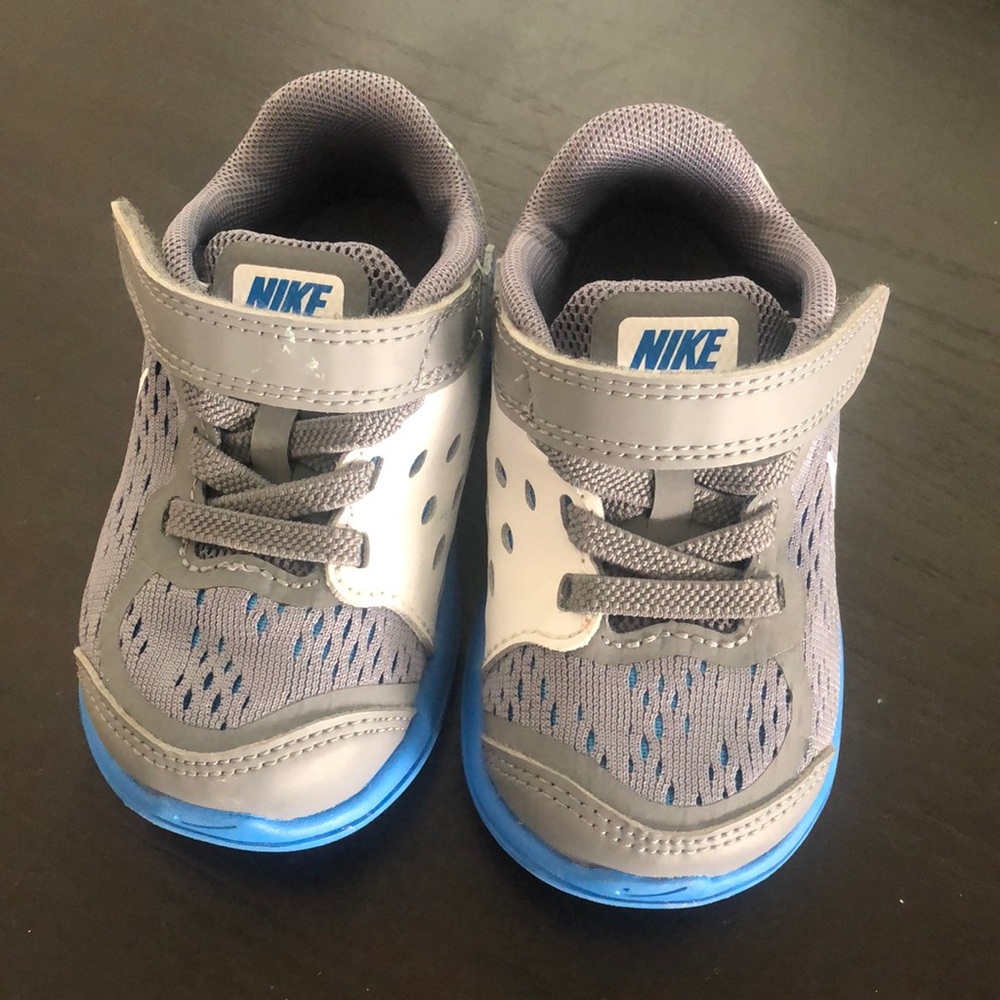 Toddler Nike Velcro Shoes